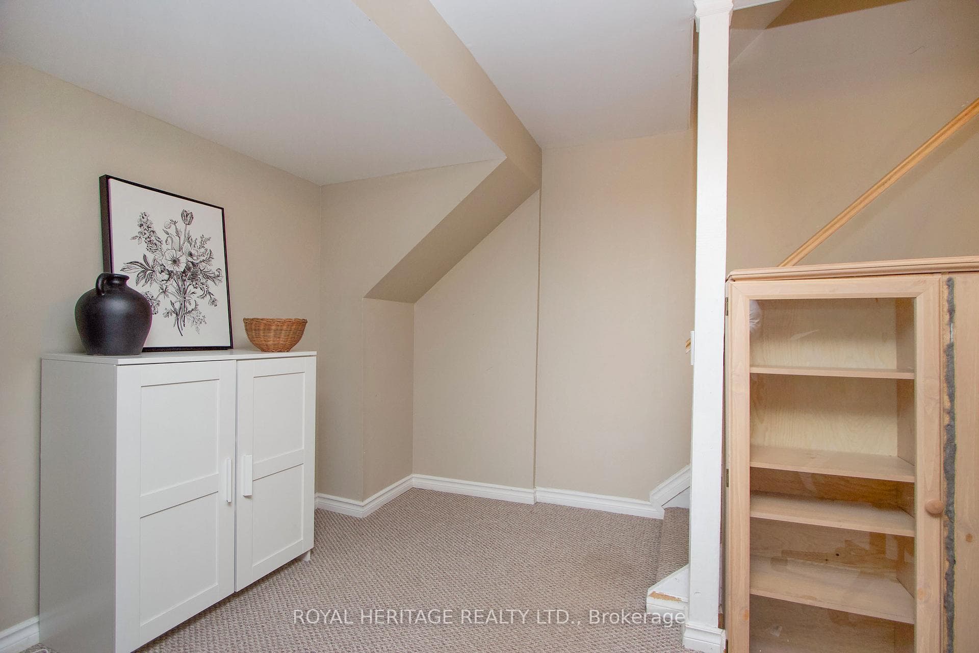 3 Hillhurst Crescent photo 19