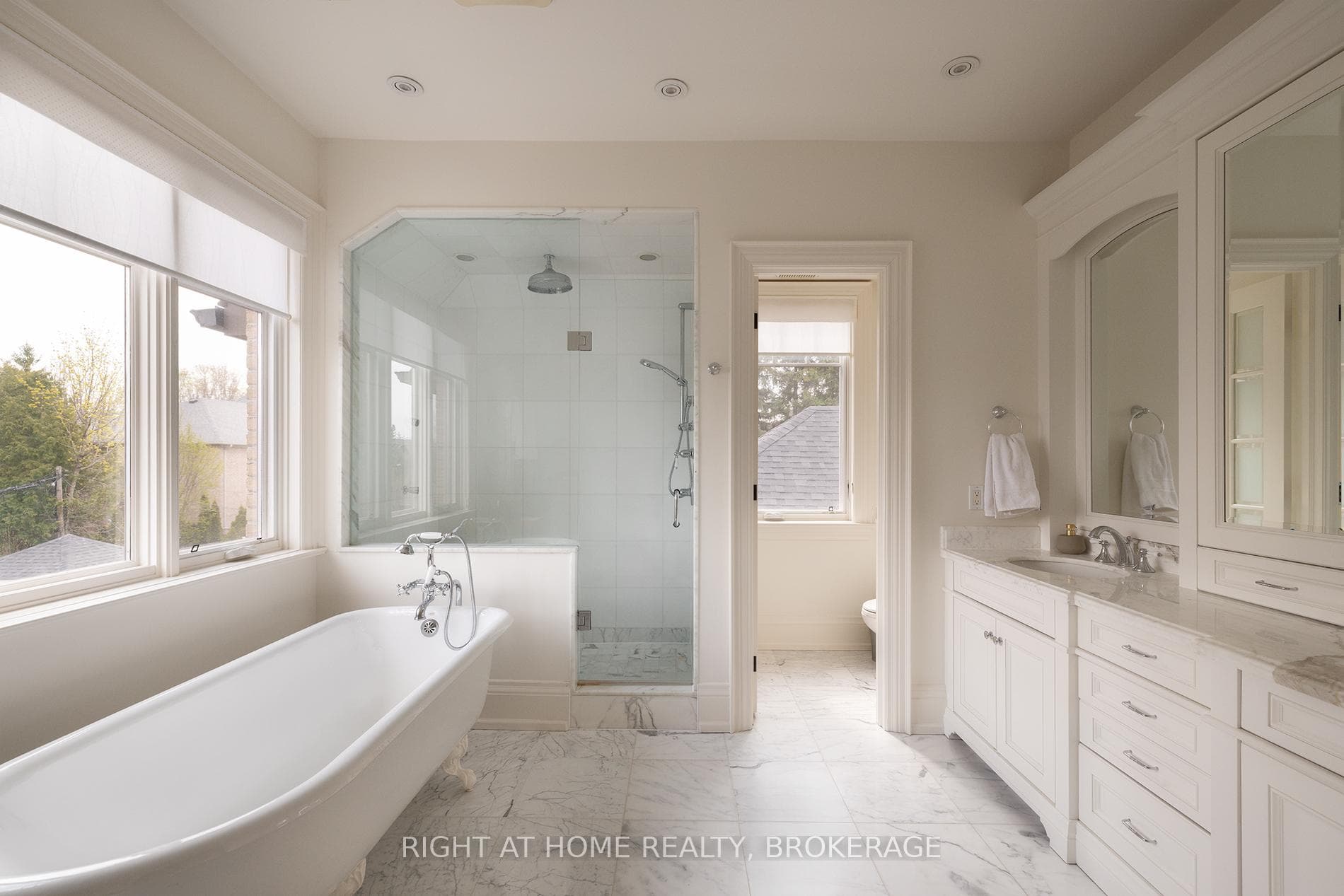 5 pcs Ensuite - 1