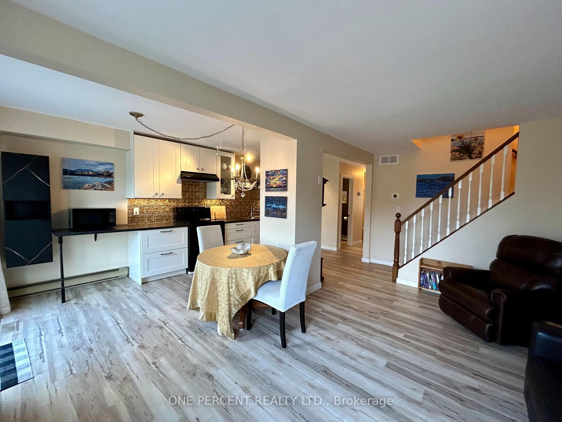 2745 4th Avenue photo 10