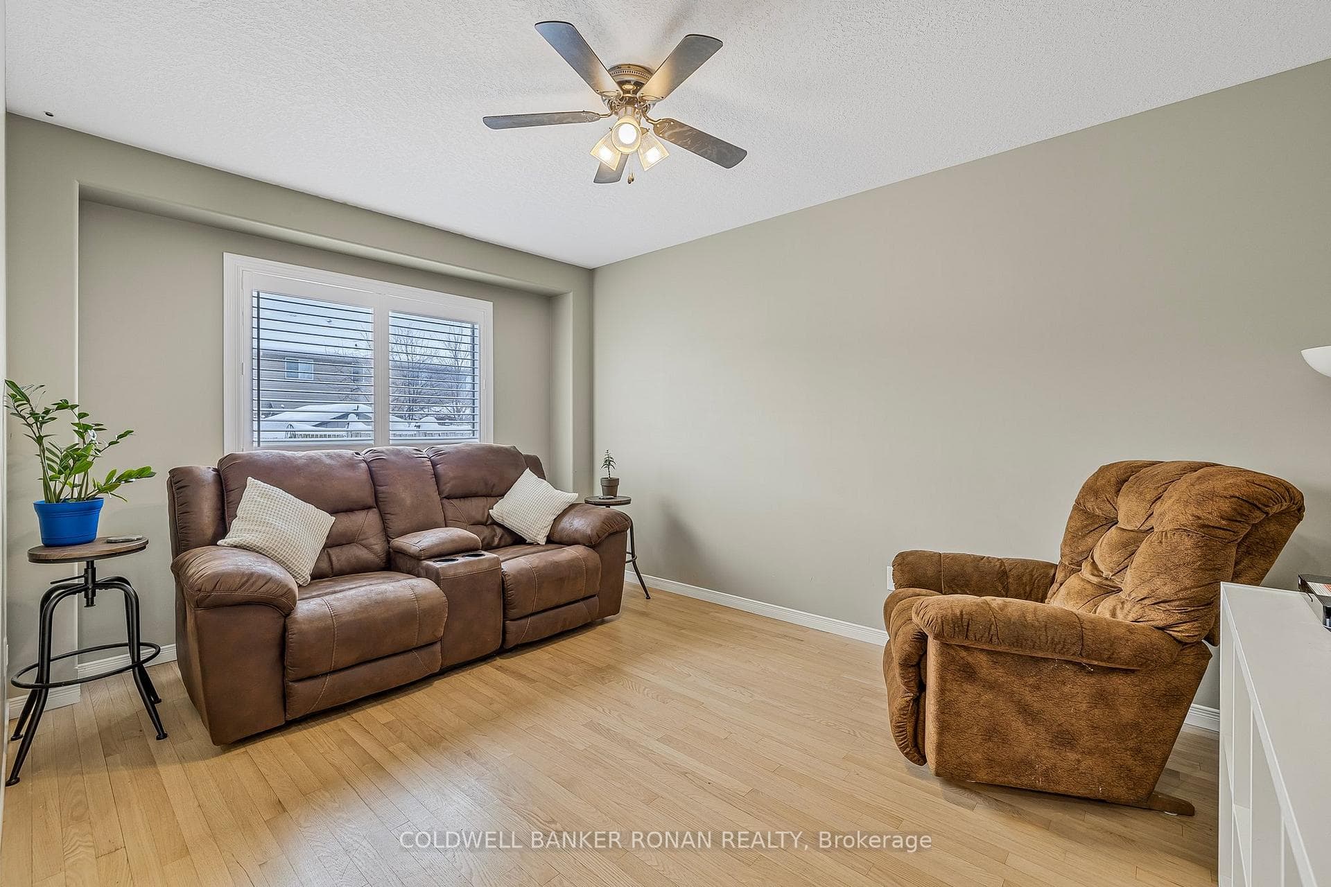 7 Ruthven Crescent photo 15