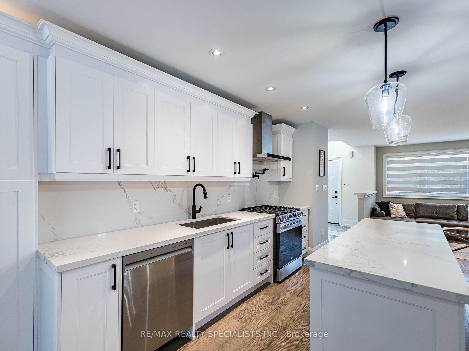 16 Lesbury Avenue photo 12