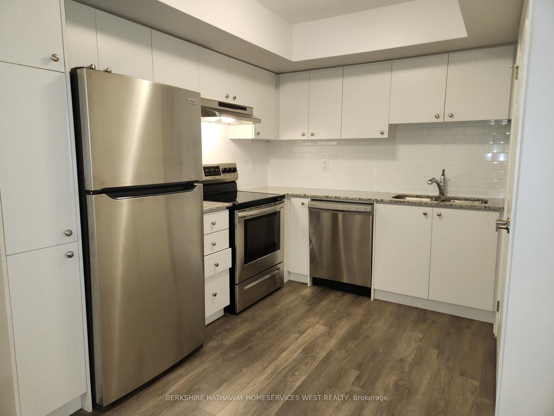 2791 Eglinton Avenue Unit 507 photo 7