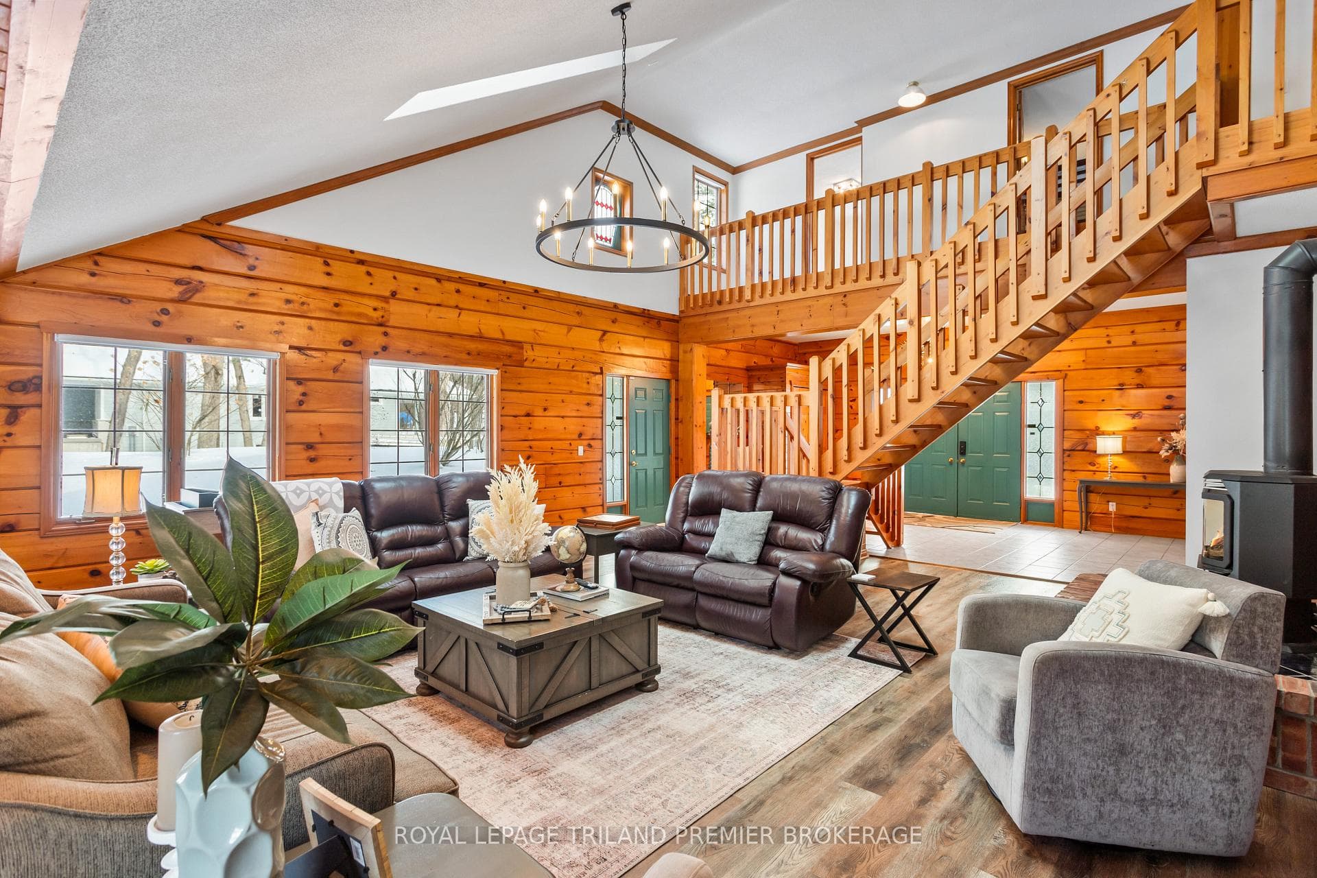9936 ONTARIO Street photo 11