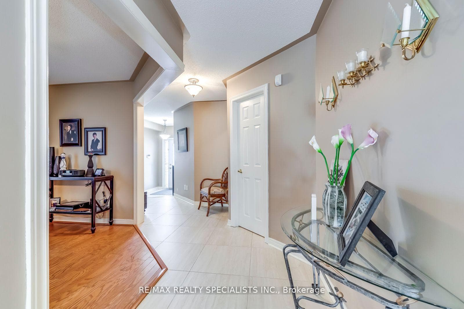 59 Lawren Harris Crescent photo 14