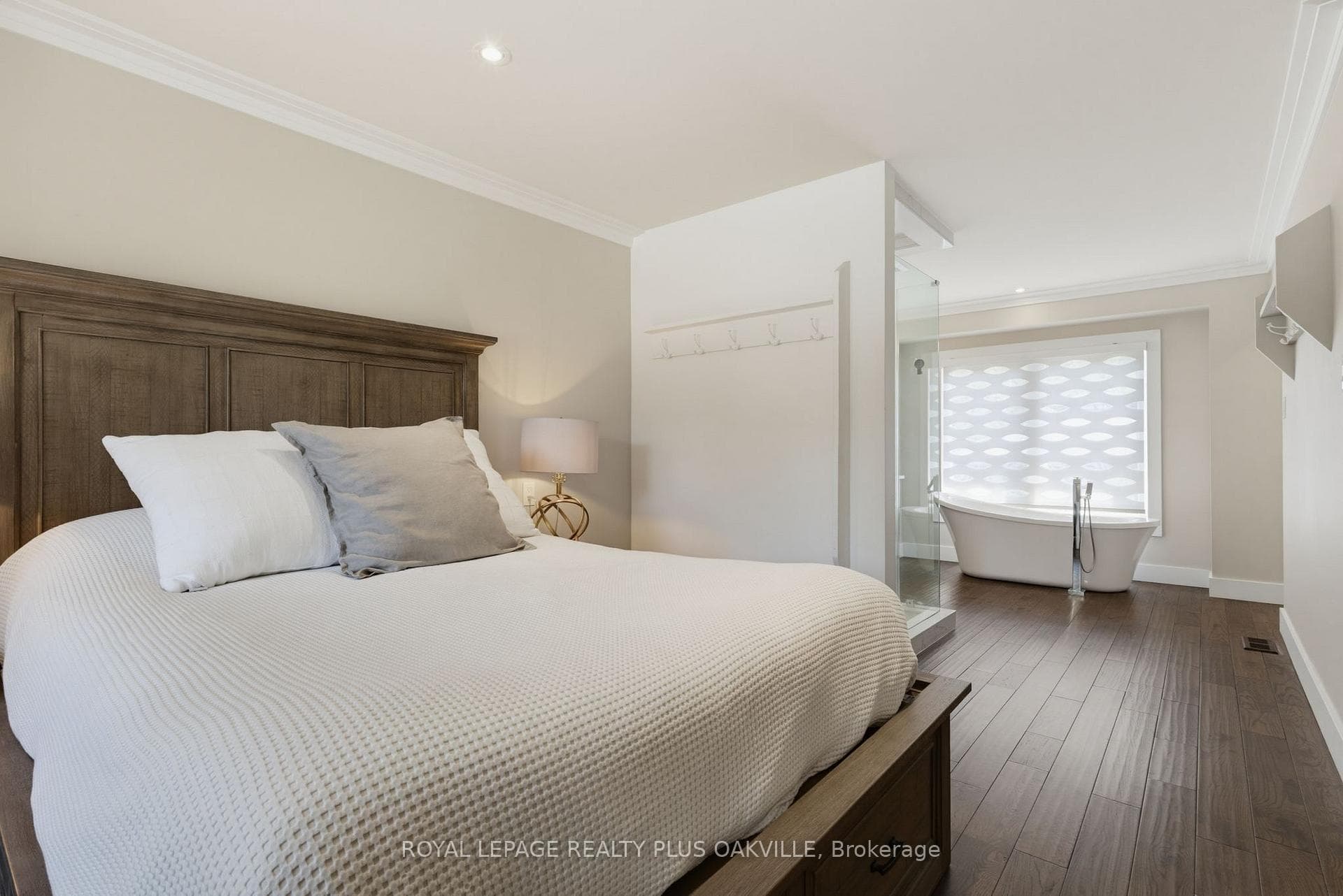 340 Clarendon Drive photo 19