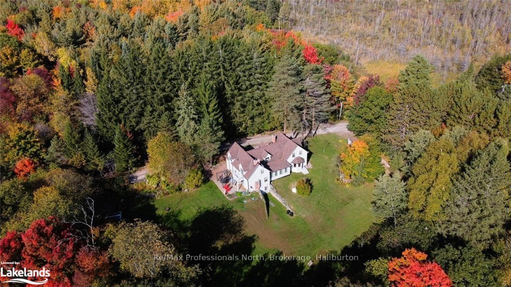 1011 STERLING Lane photo 2