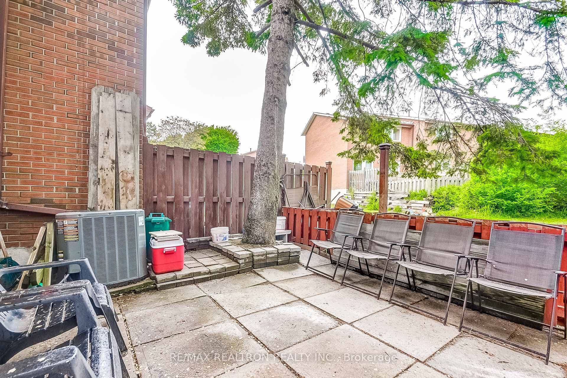 6442 Finch Avenue Unit 212 photo 21