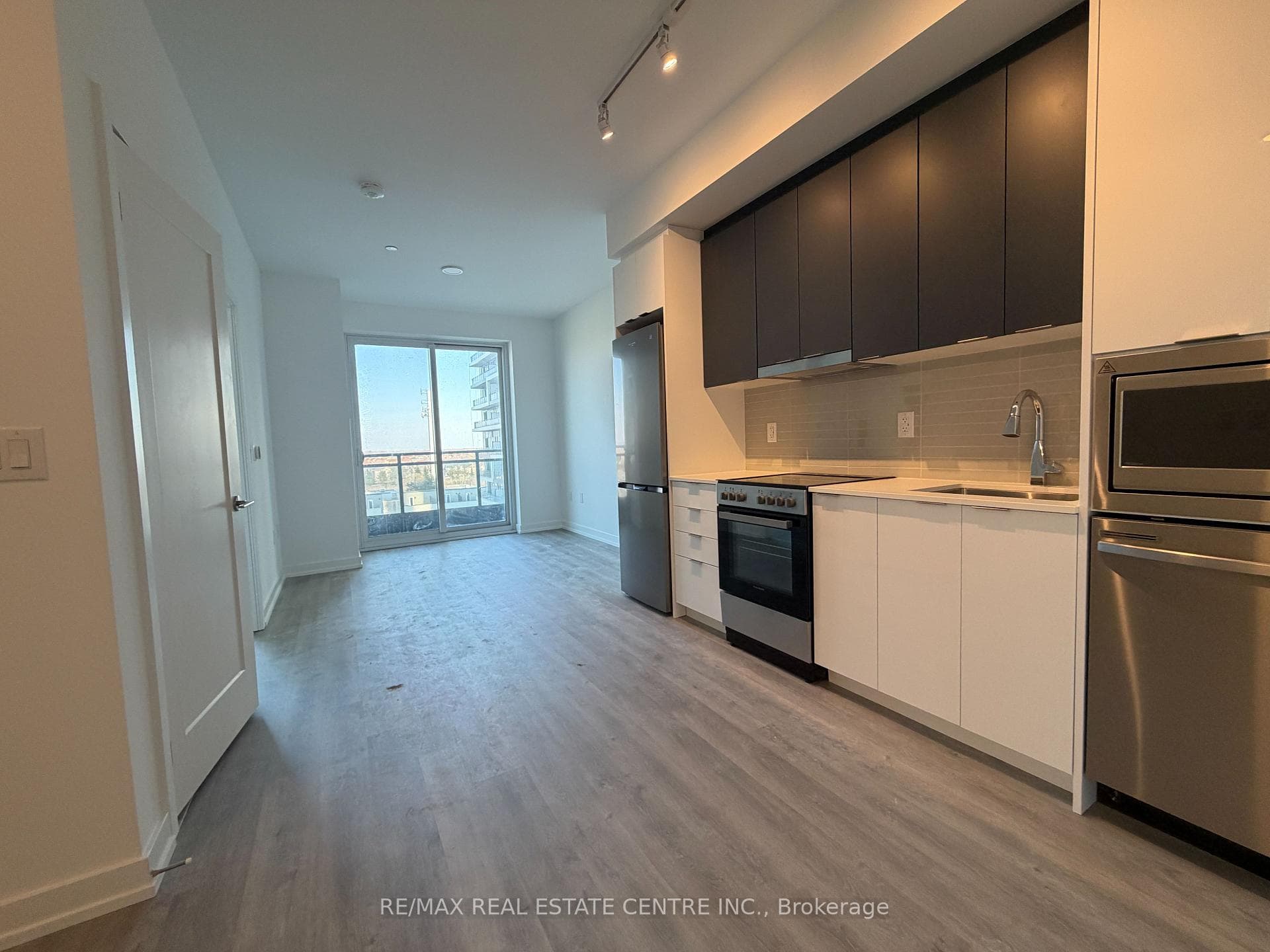 9763 Markham Road Unit 209 photo 20