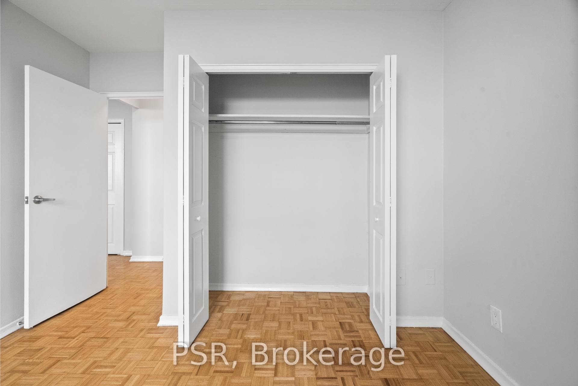 111 Raglan Avenue Unit 2201 photo 11