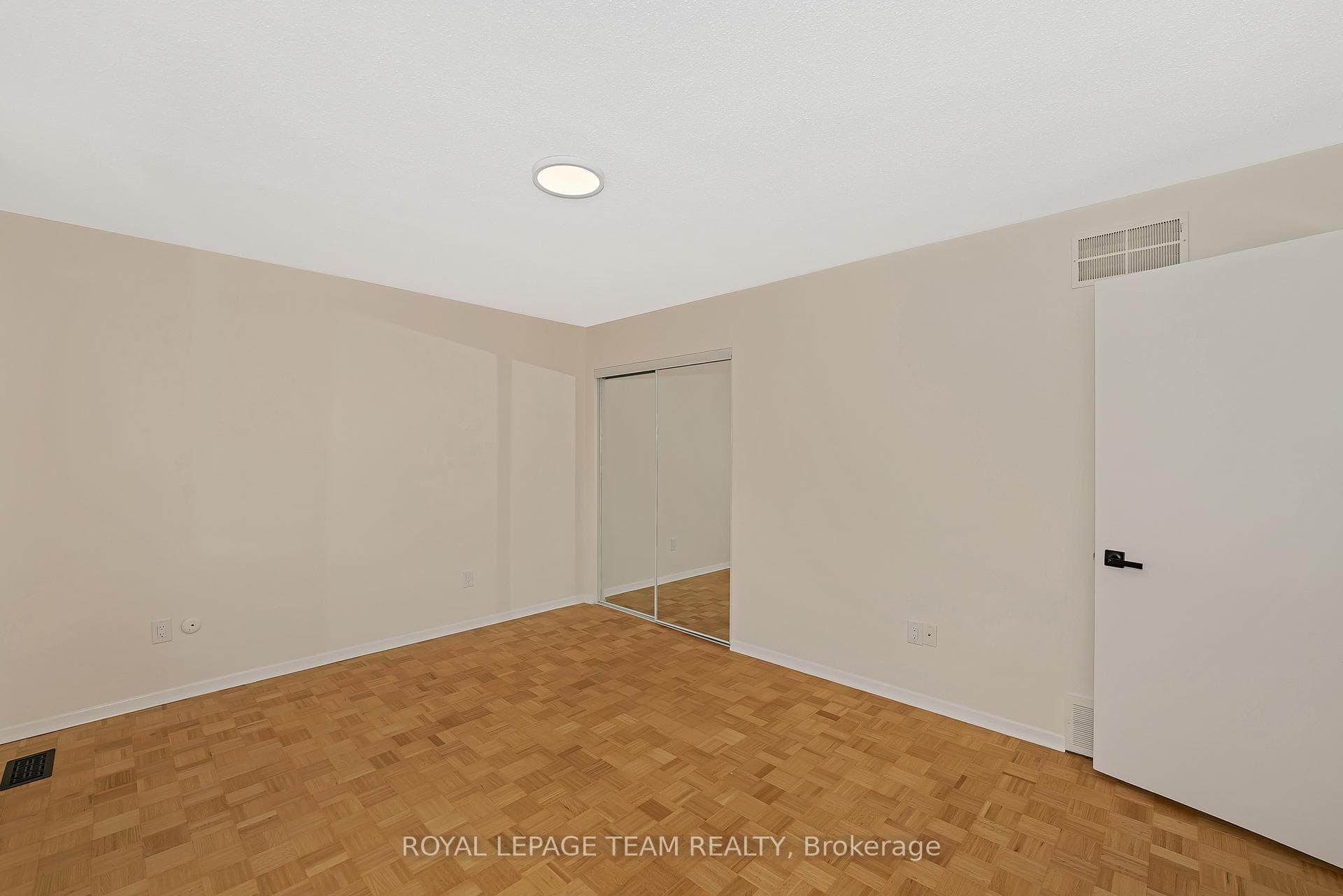 1825 Yale Avenue photo 26
