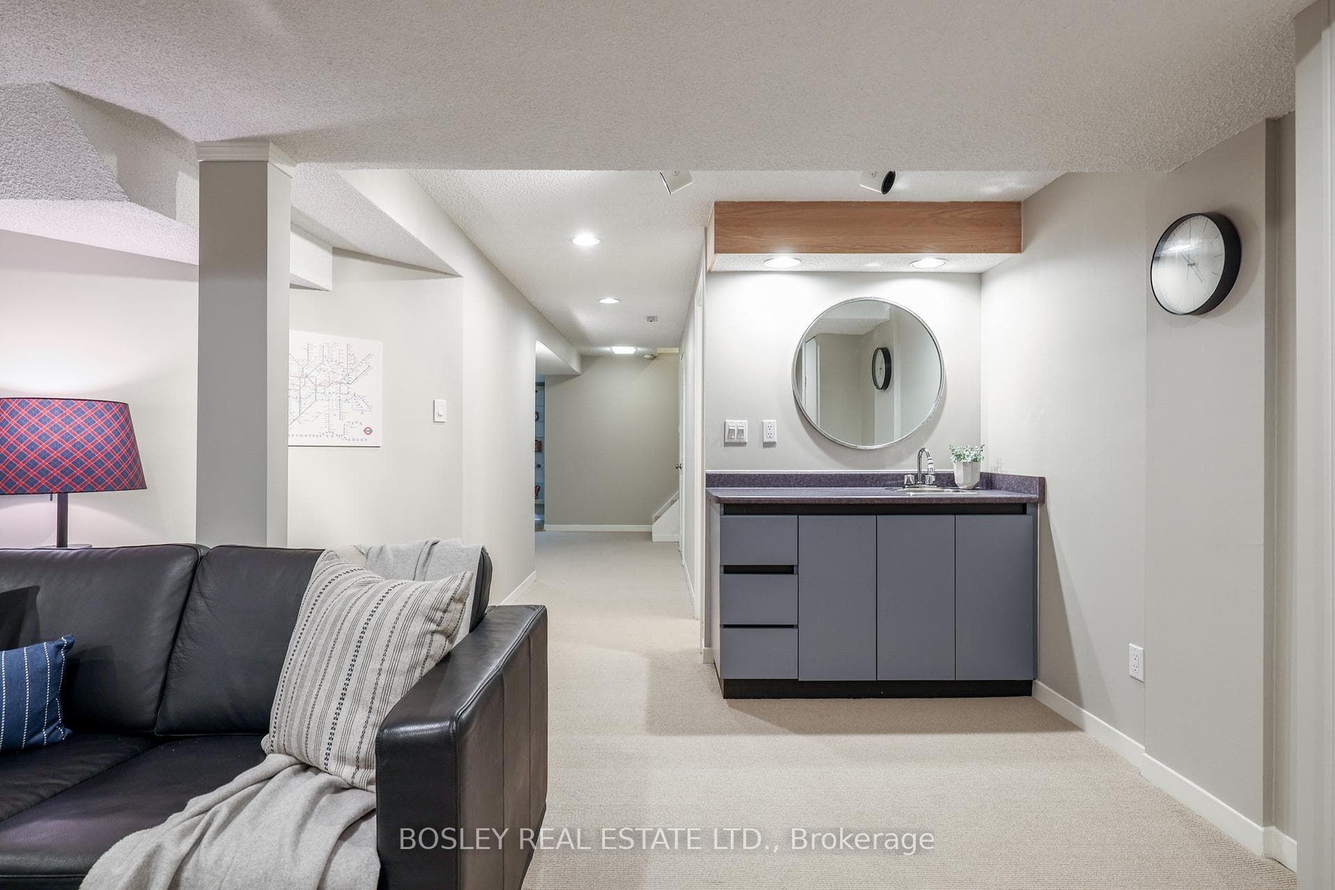 Built-in Wet Bar