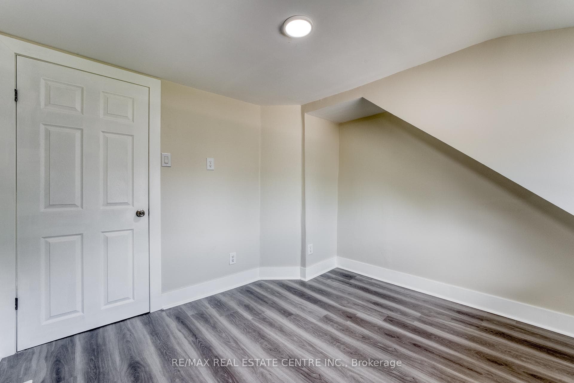 88 Lorne Avenue photo 19