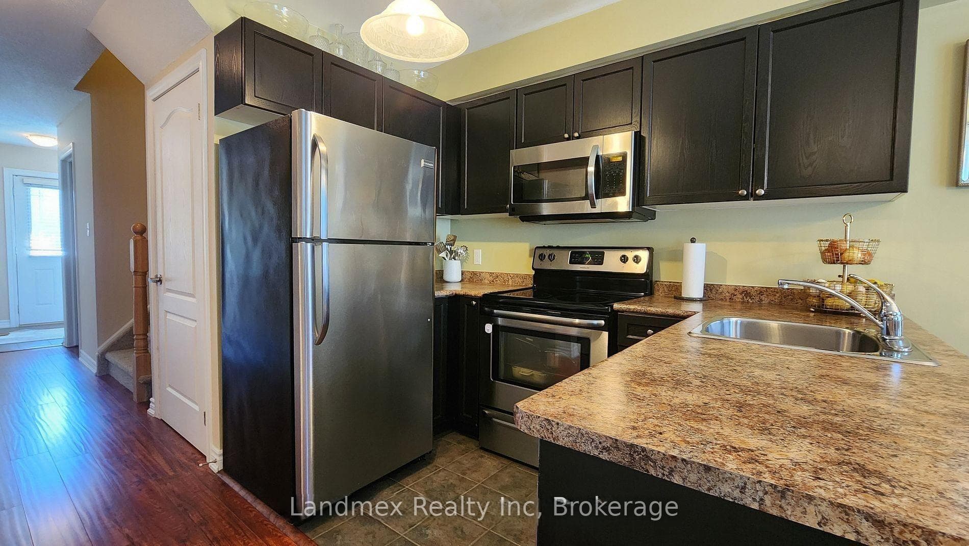 227 Harvie Road Unit 43 photo 9