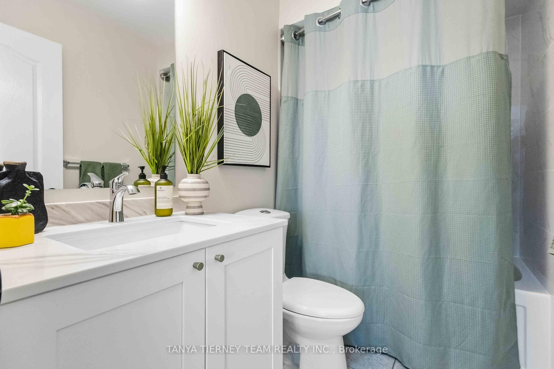 64 Tunney Place photo 34