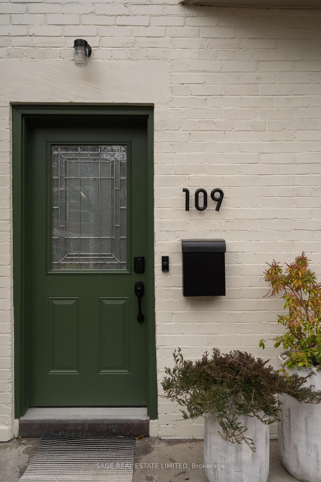 109 Pauline Avenue photo 36