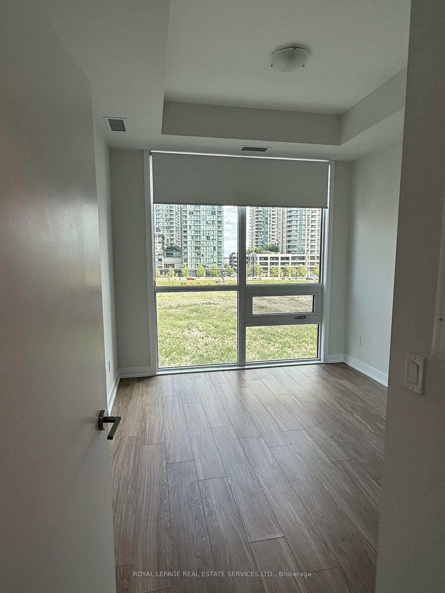430 Square One Drive Unit 312 photo 4