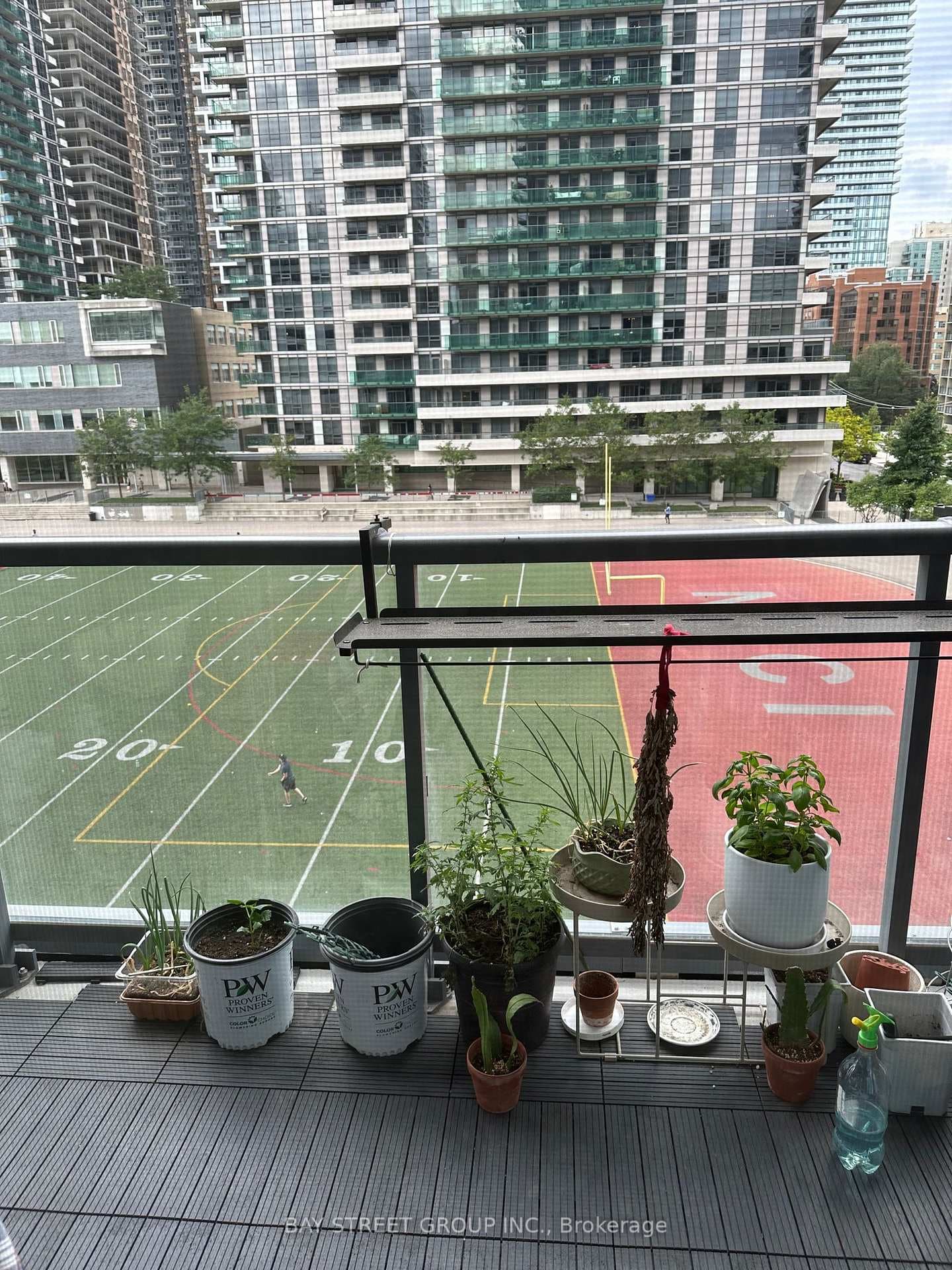 30 Roehampton Avenue Unit 417 photo 11