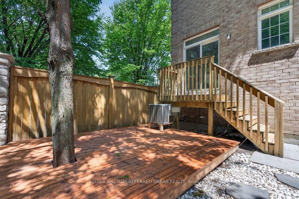 233 Finch Avenue photo 44