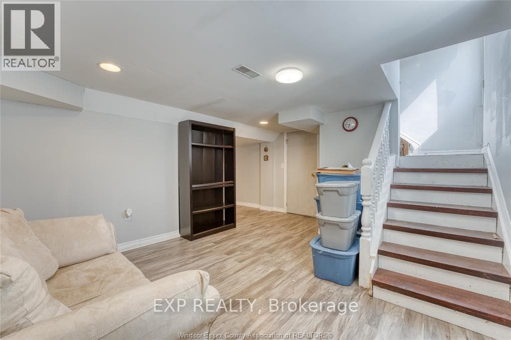 46 Chestnut Street photo 8