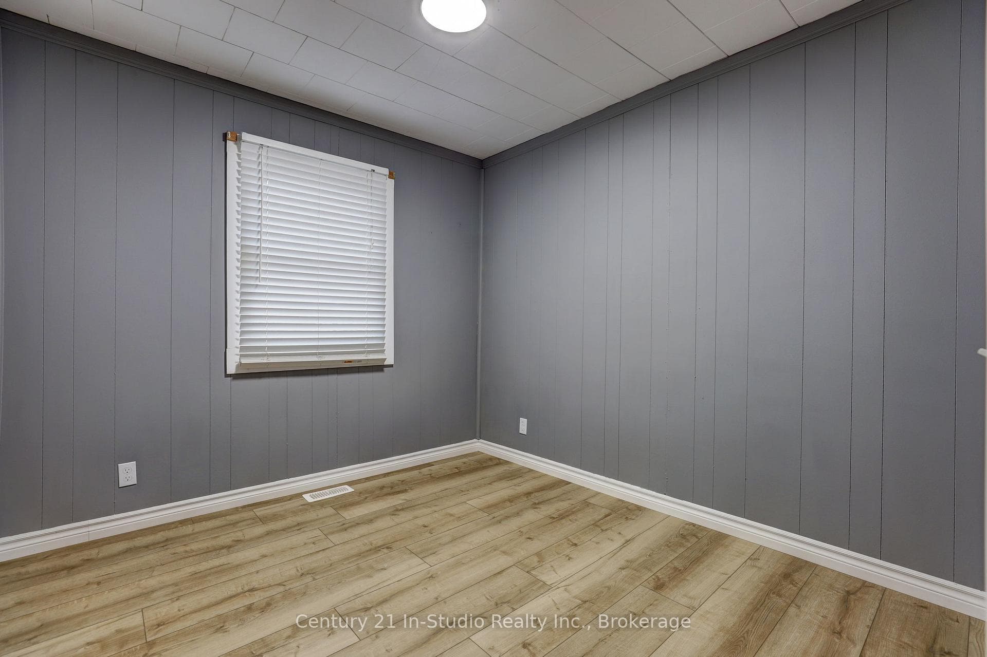 890 20th Street photo 33