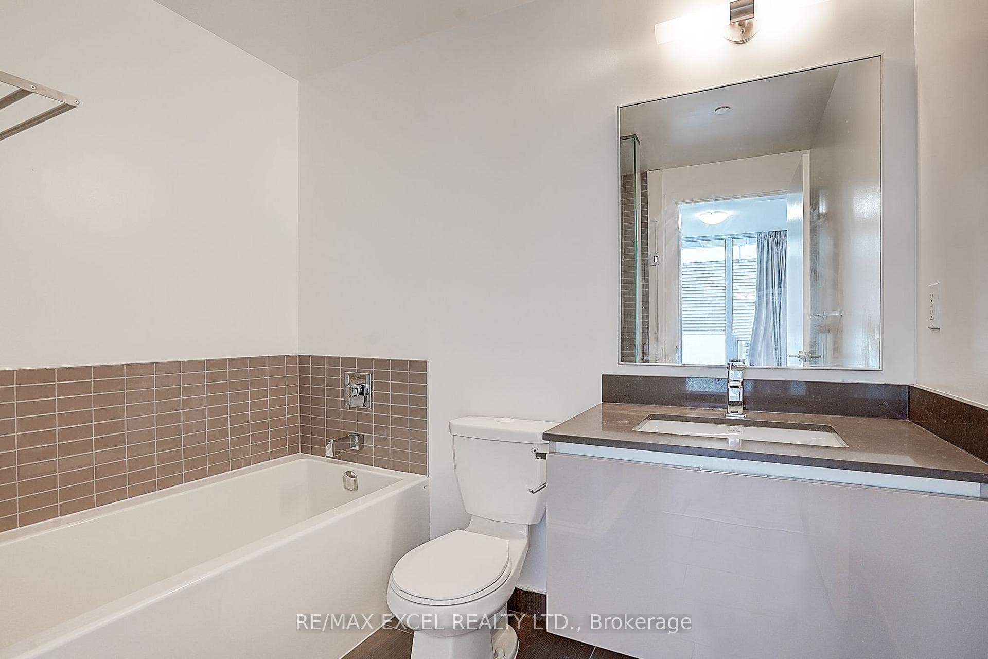 200 Bloor Street Unit 2201 photo 27