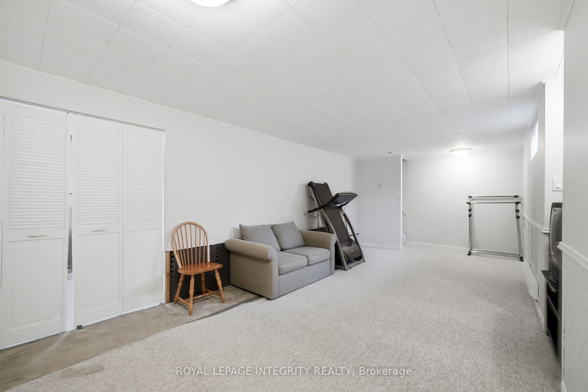 545 Canteval Terrace Unit 110 photo 31