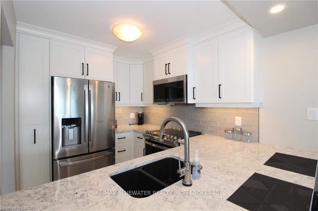 9 PINE Street Unit 608 photo 20