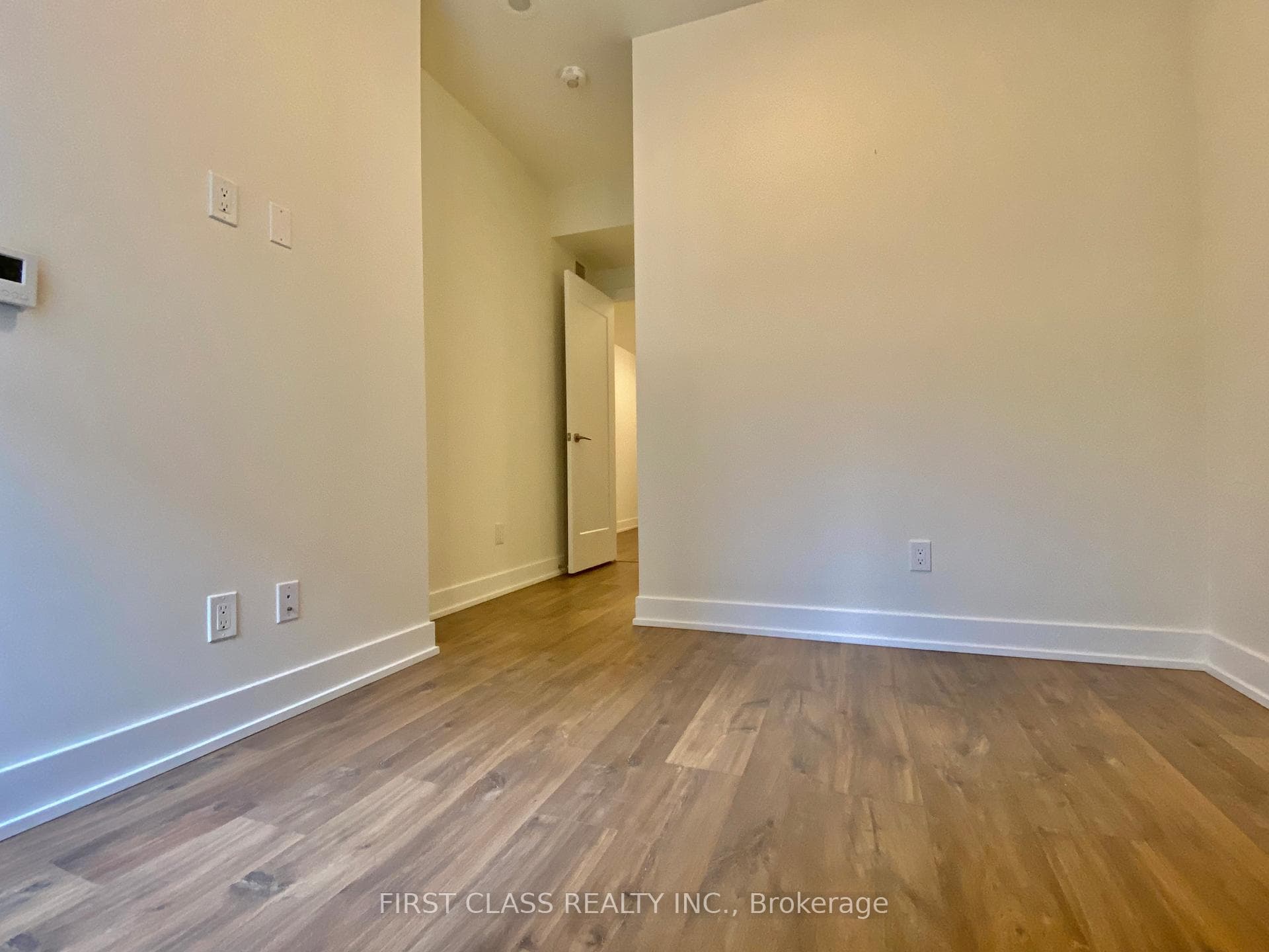 80 Vanauley Street Unit 119 photo 32