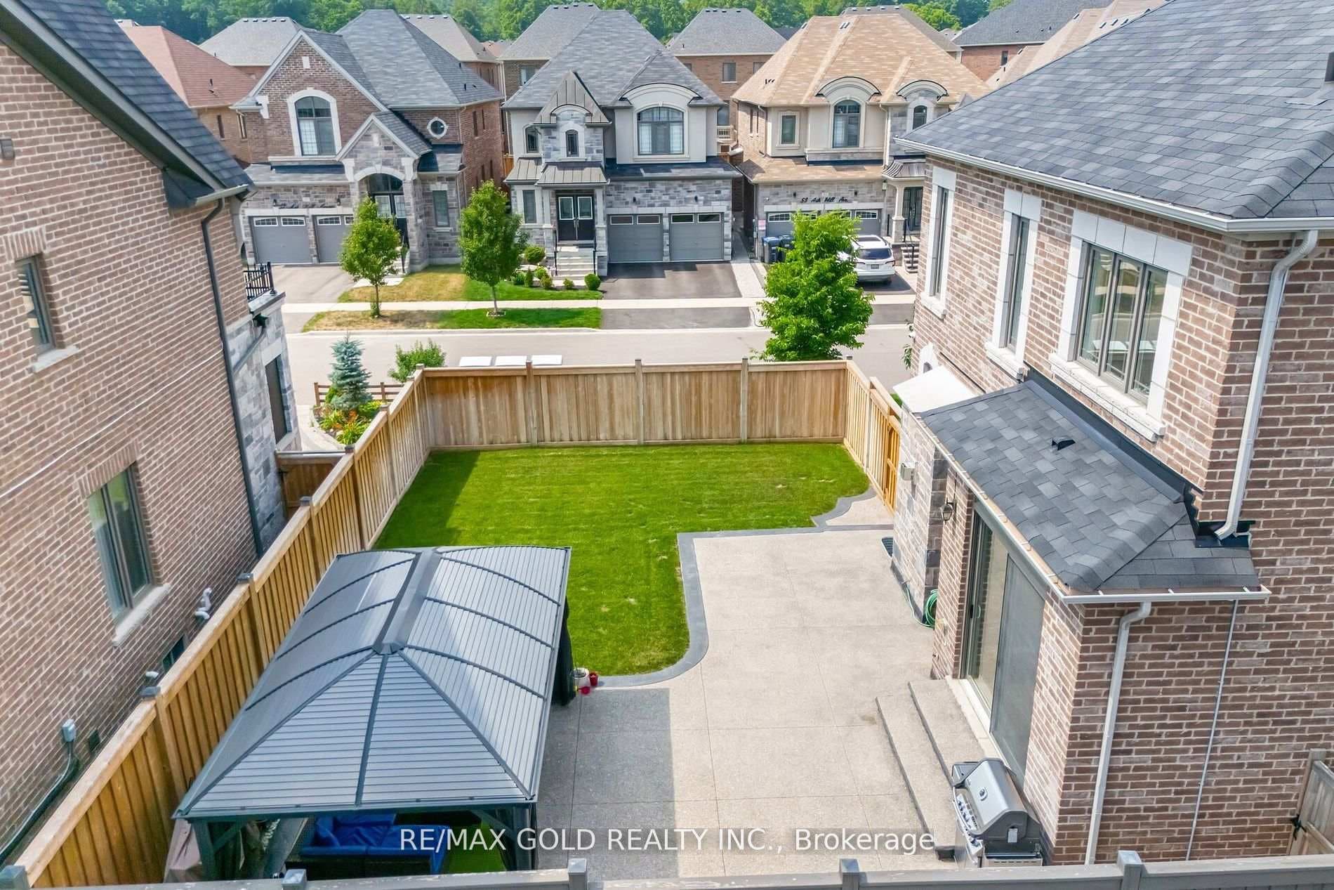54 Ash Hill Avenue photo 7