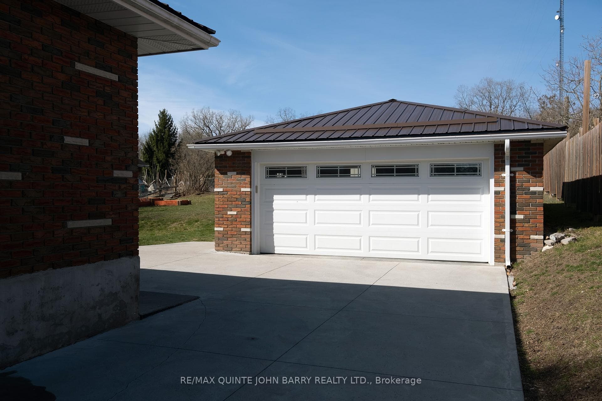 37 Scott Avenue photo 33