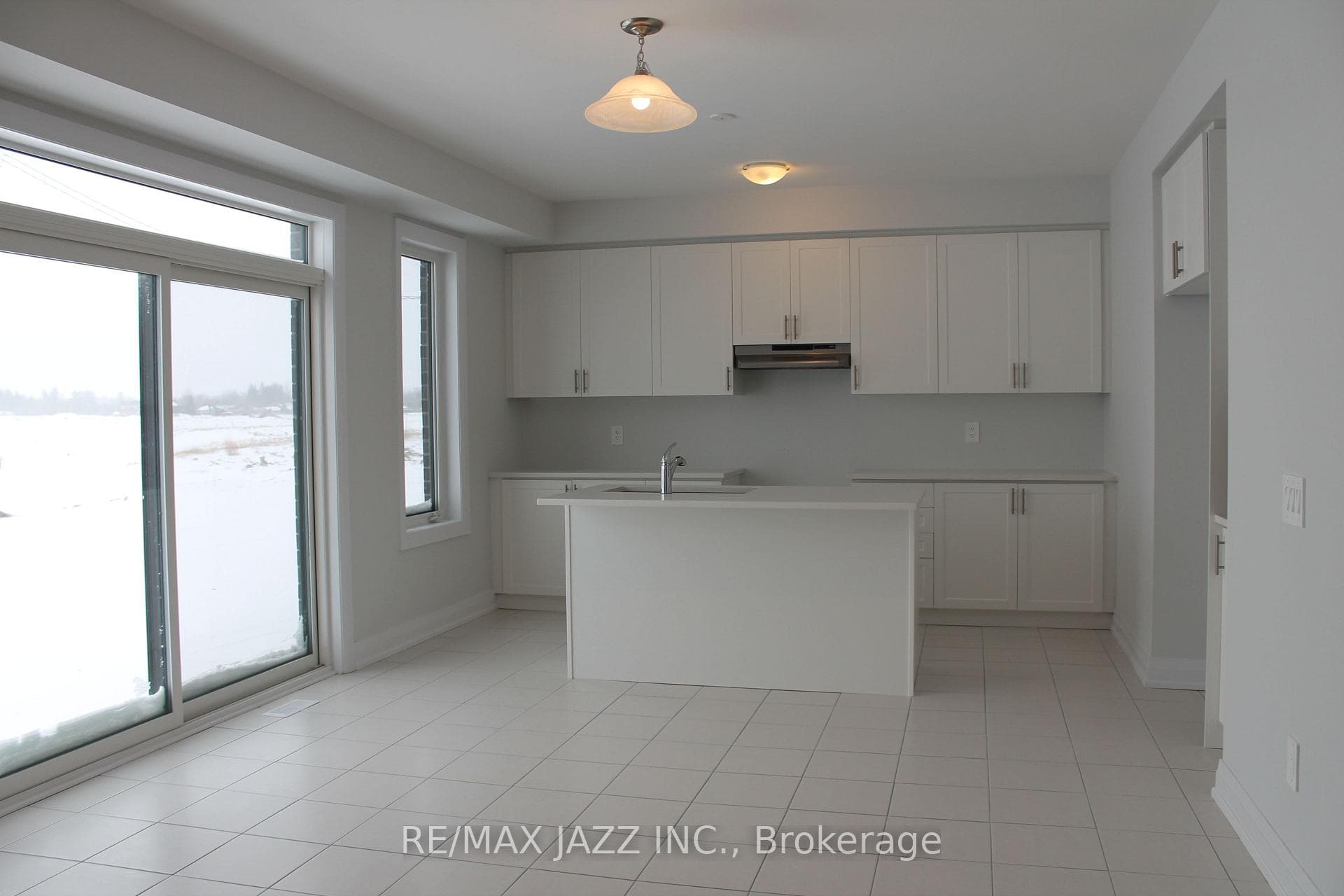 60 Butler Boulevard photo 6