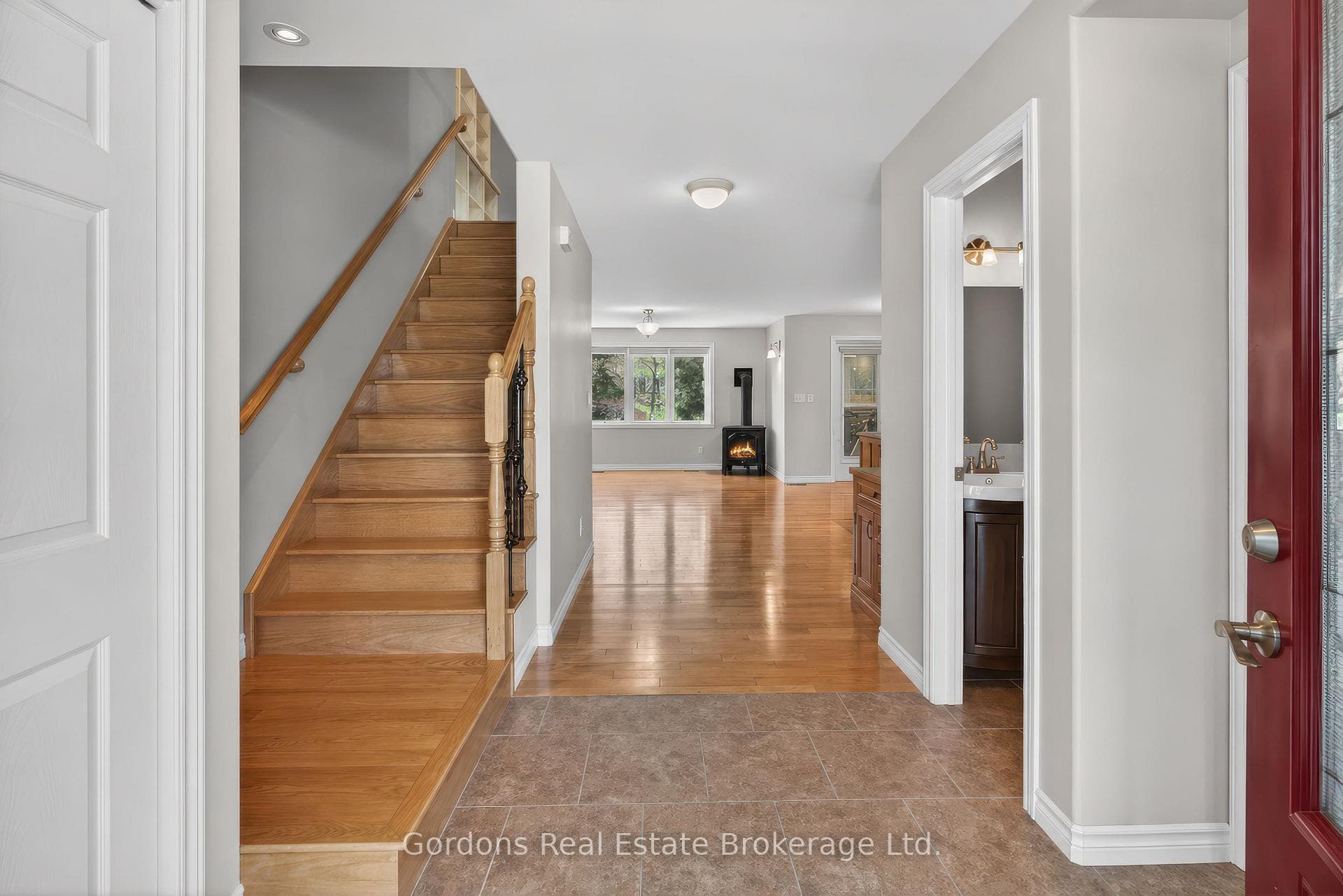 72 Mccabe Street photo 4