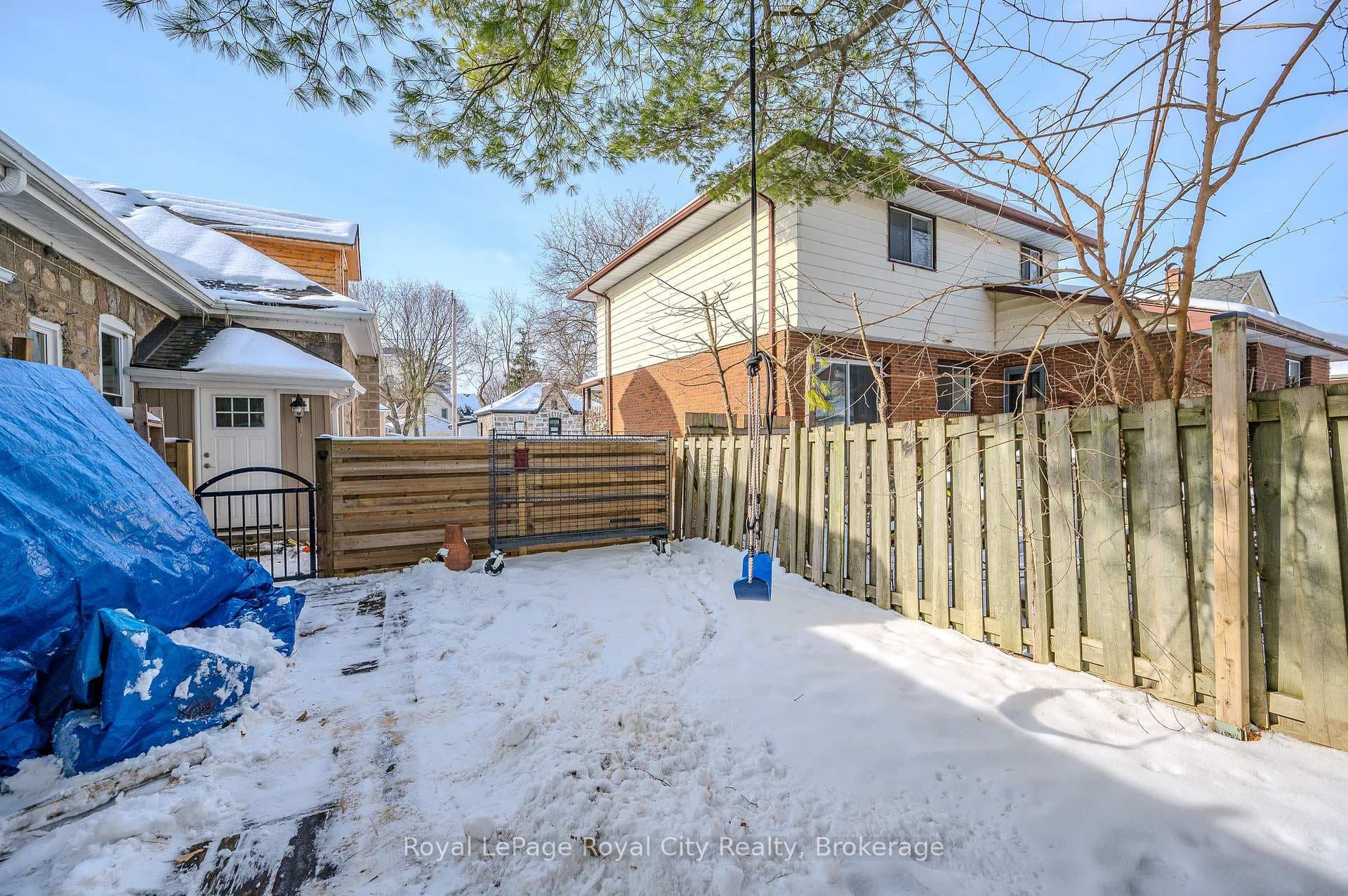 7 YORK Place photo 32