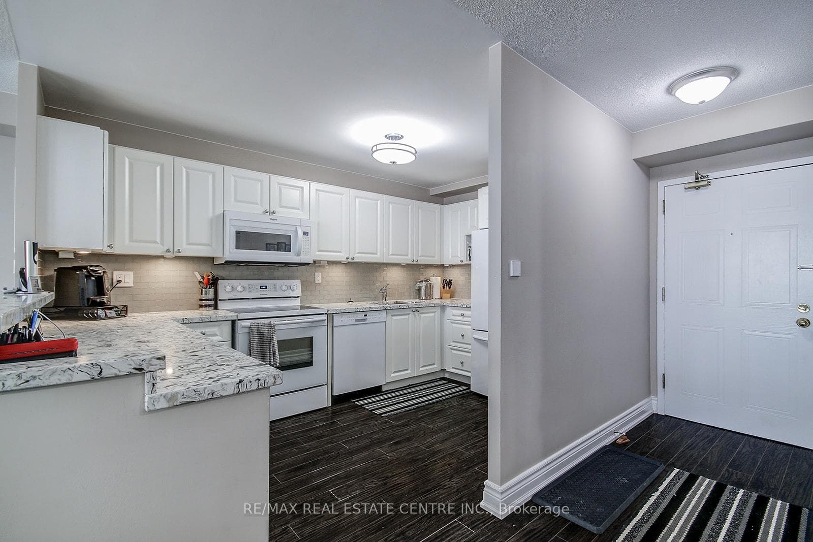 26 HALL Road Unit 502 photo 5