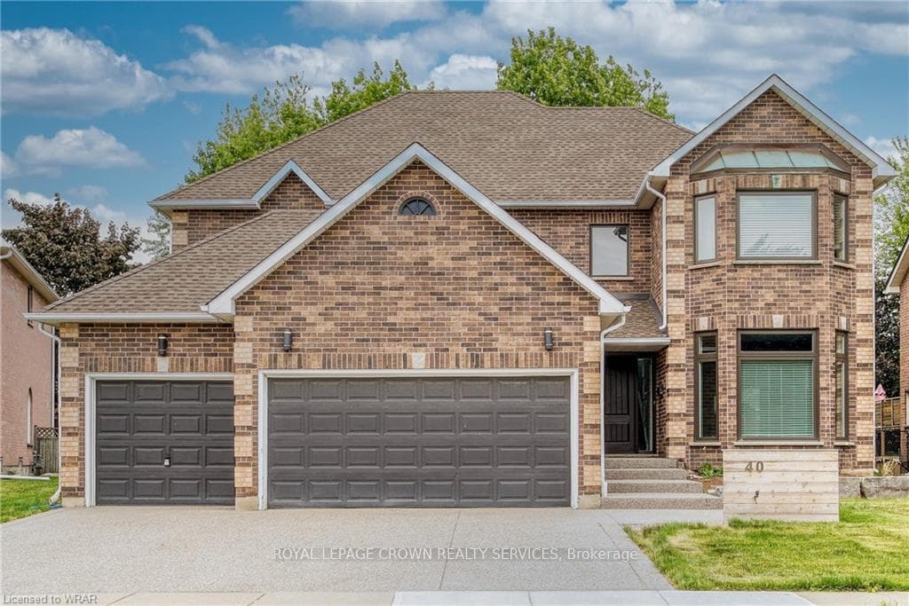 40 Brewster Place photo 1