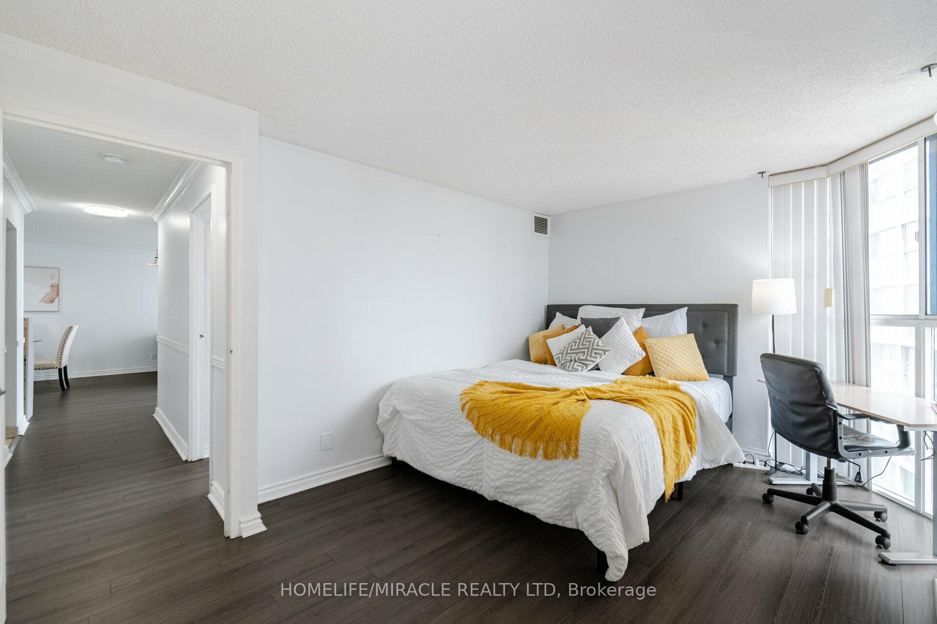 25 Trailwood Drive Unit 1506 photo 24
