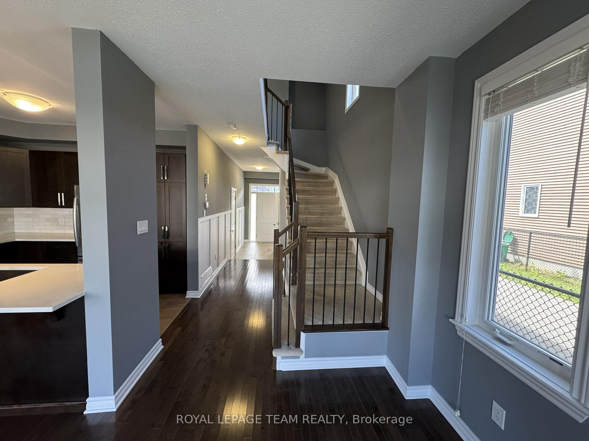 630 Moorpark Avenue photo 10