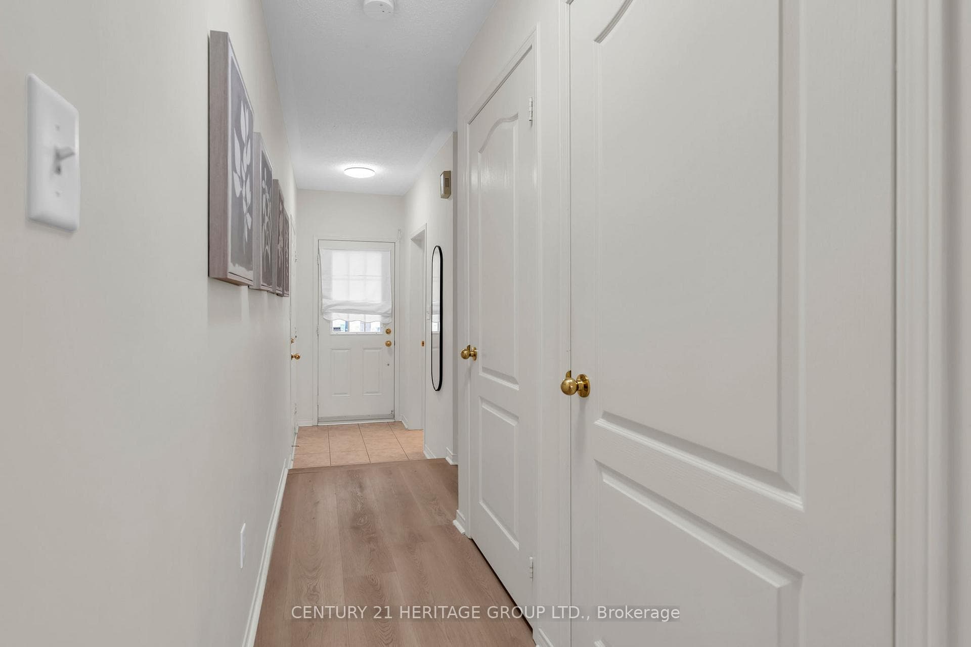 129 Hartford Crescent photo 7