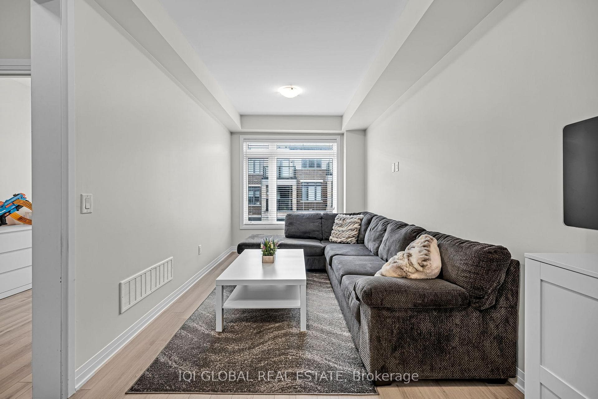 585 Colborne Street Unit 1303 photo 19