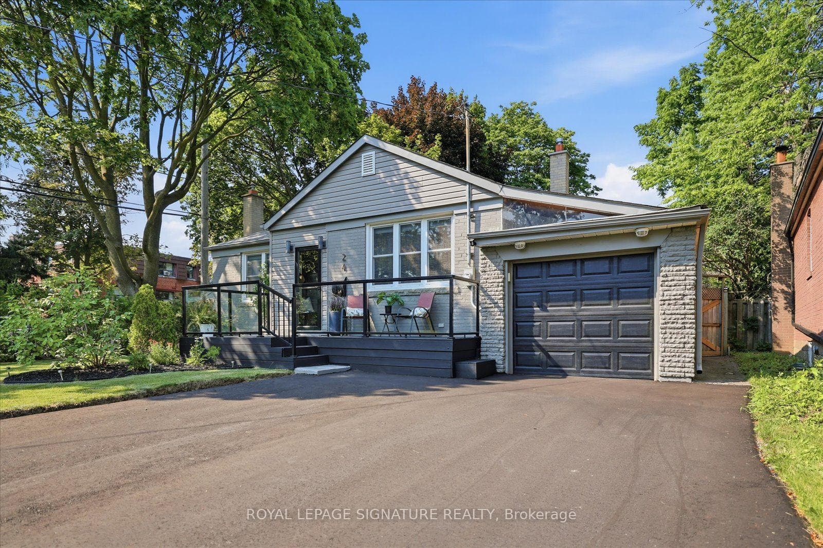 24 Latham Avenue photo 2