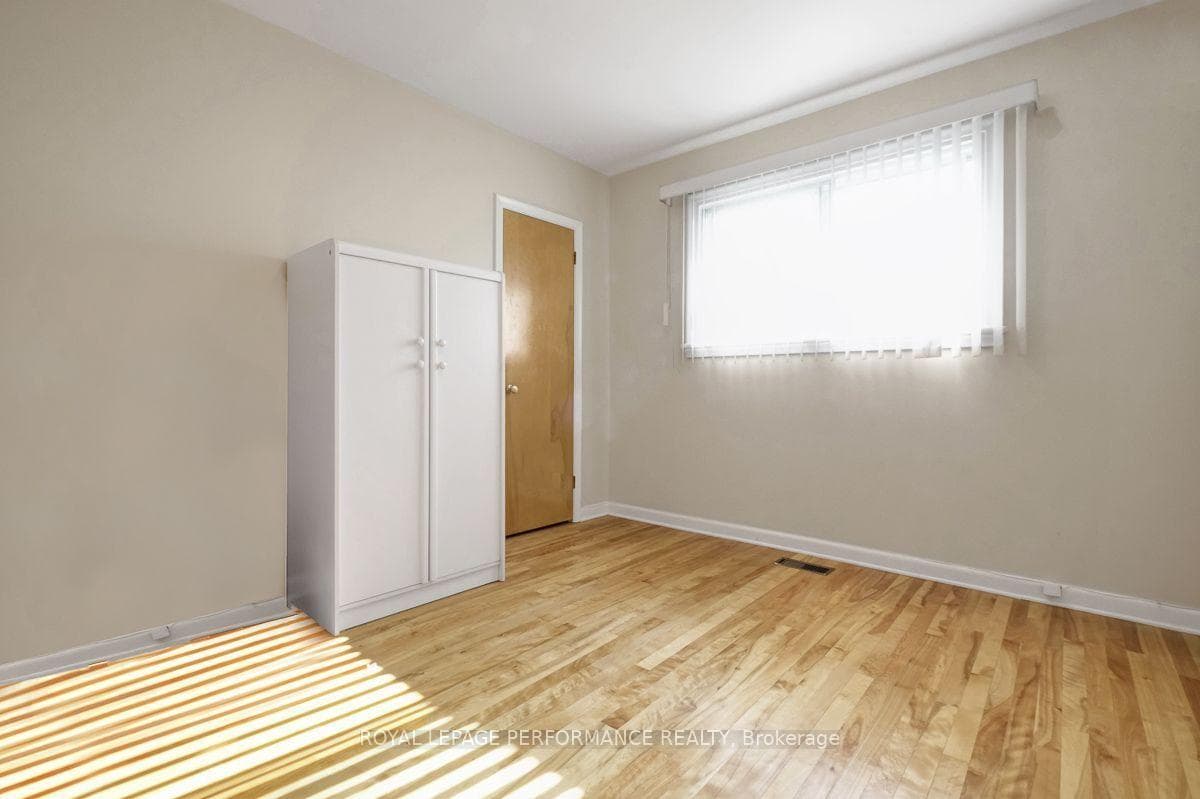 2038 Arch Street photo 11