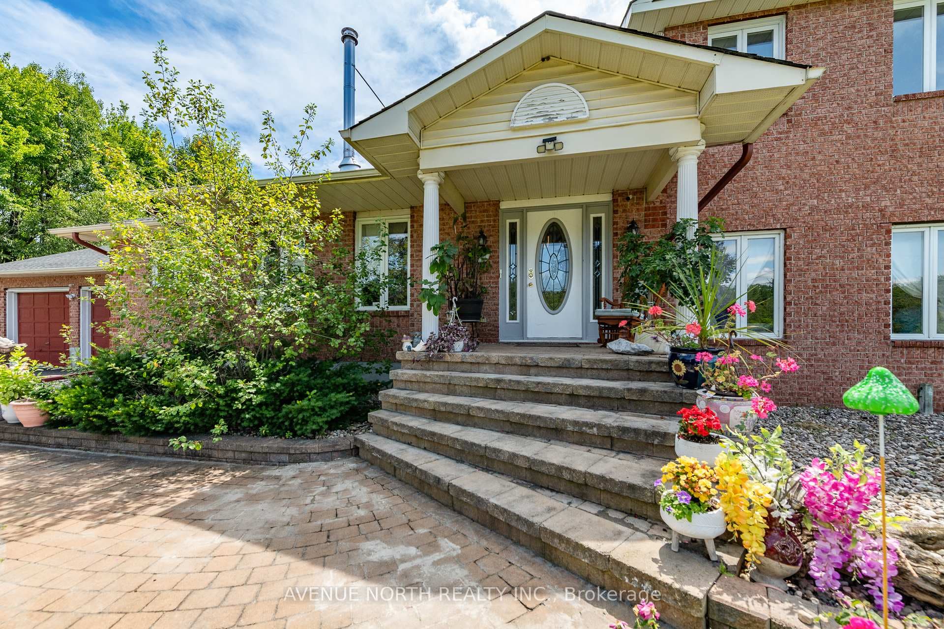2310 RUSSLAND Road photo 2