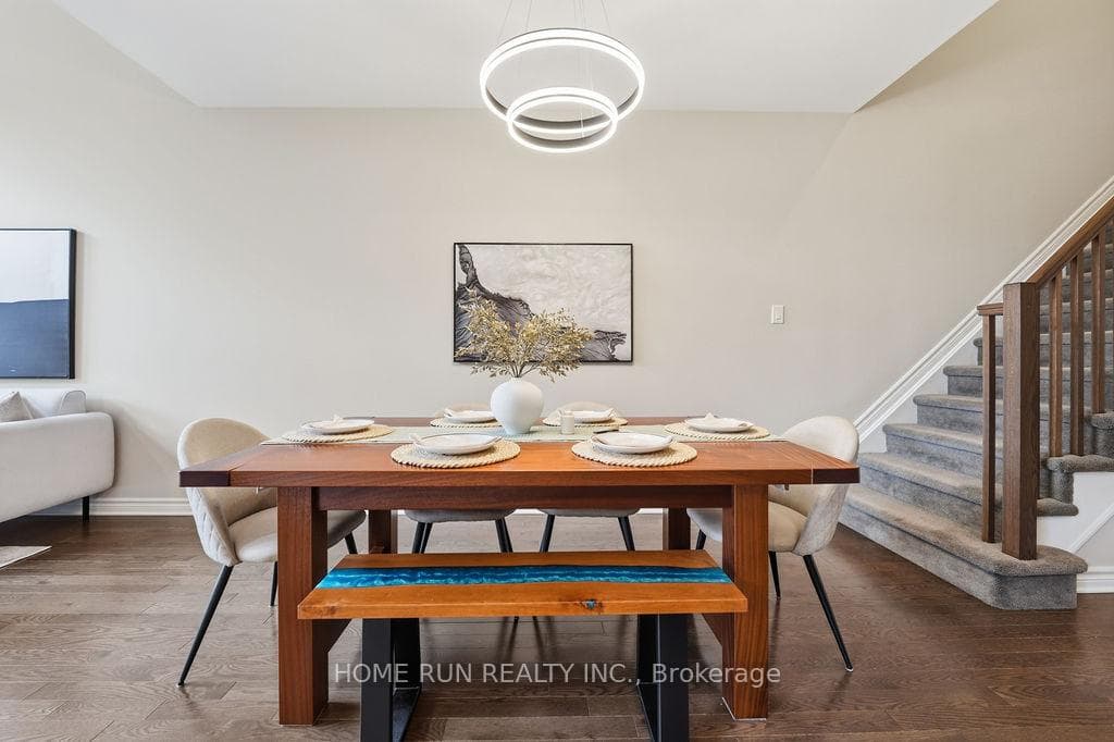 752 Carnelian Crescent photo 14