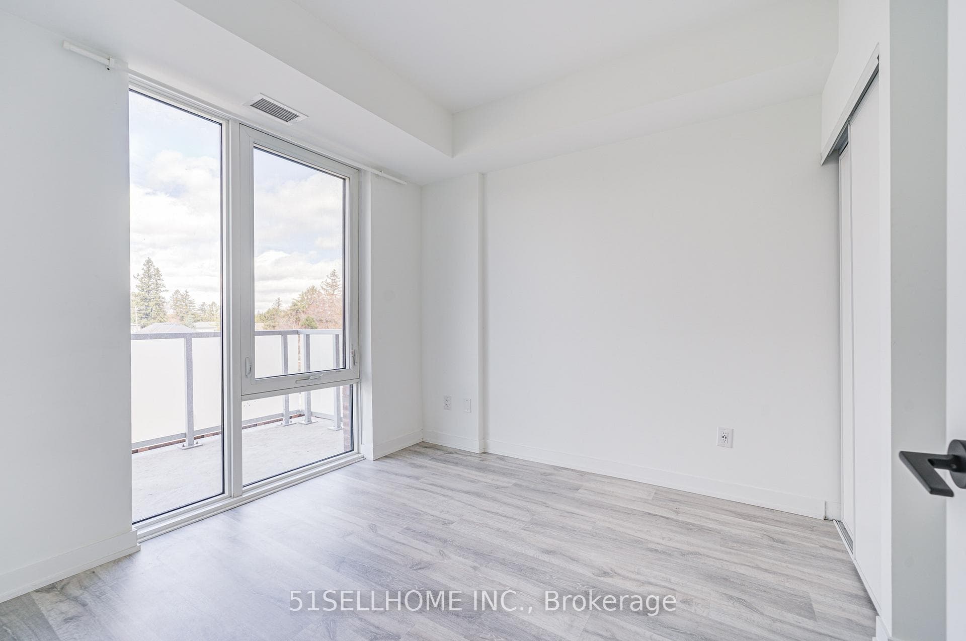 215 Lakeshore Road Unit 333 photo 30