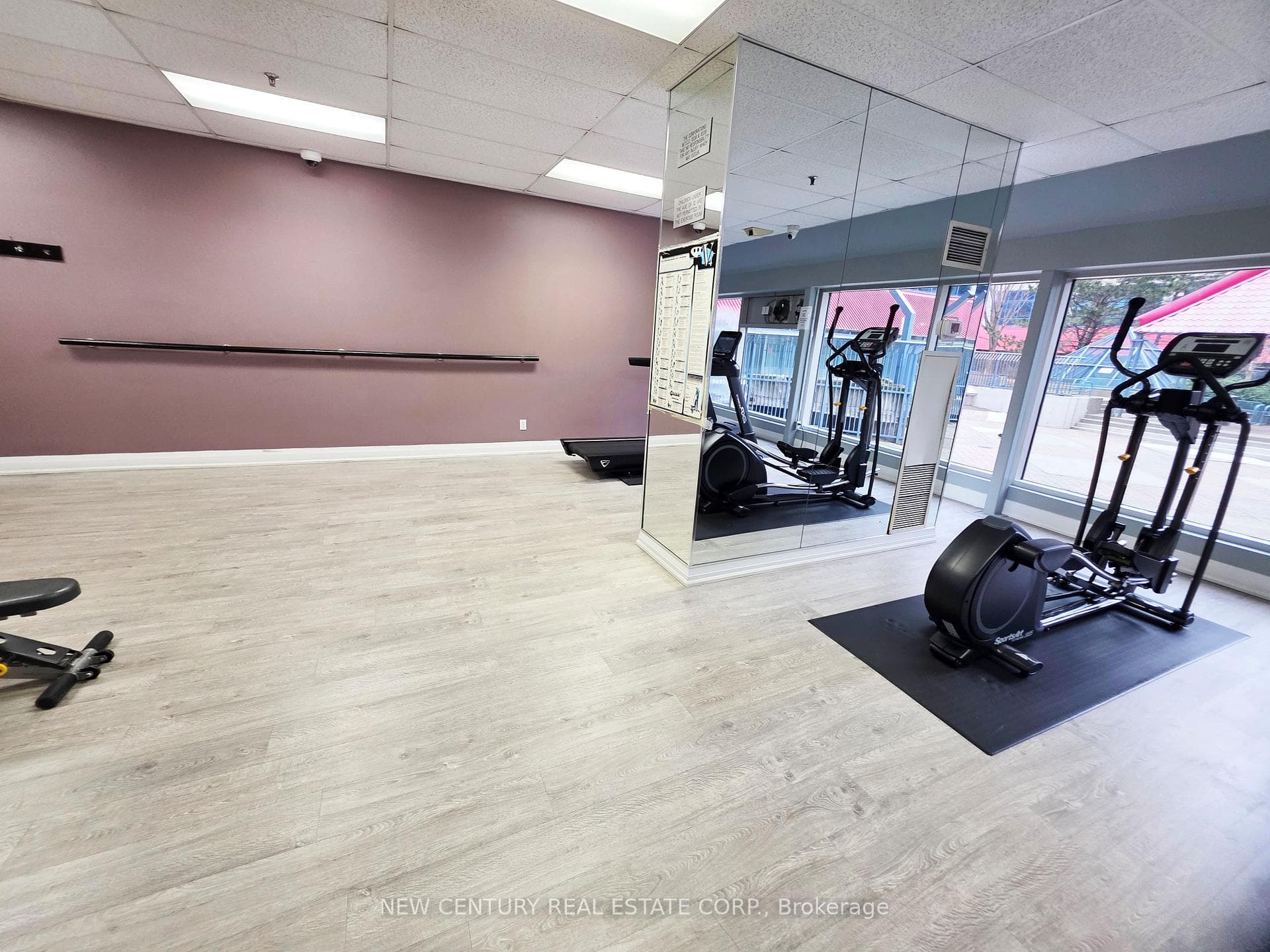 1470 Midland Avenue Unit 801 photo 21