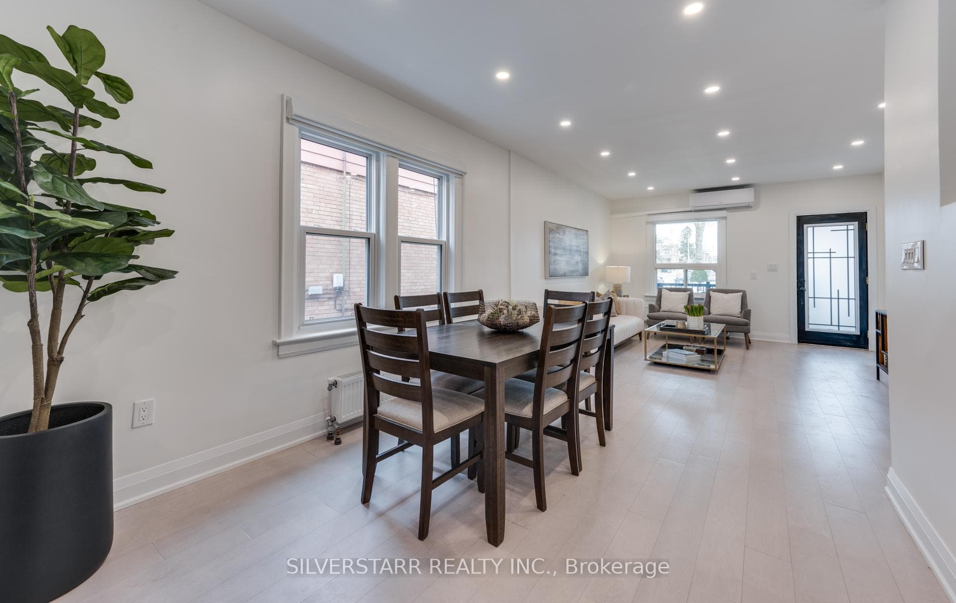 72 Harvie Avenue photo 10