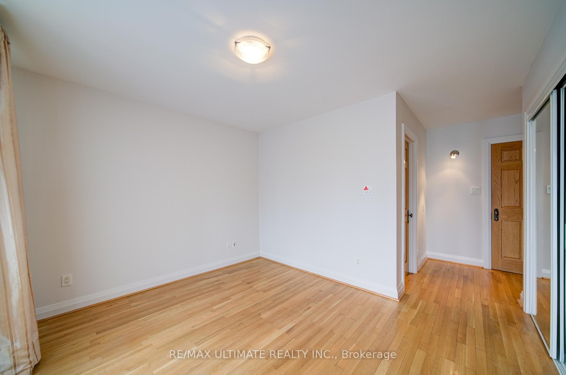 51 Epsom Avenue photo 25