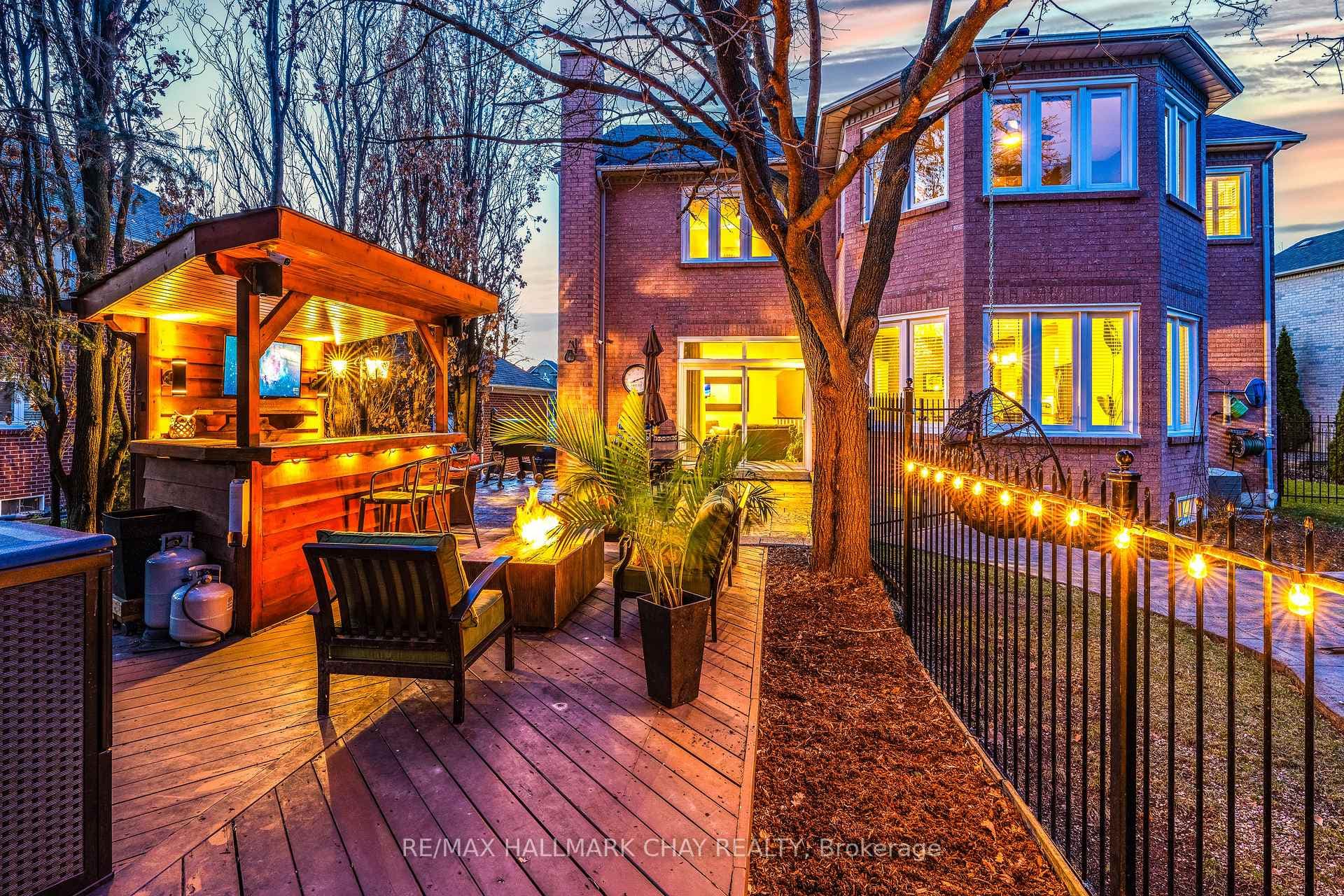 1060 Stonehaven Avenue photo 4