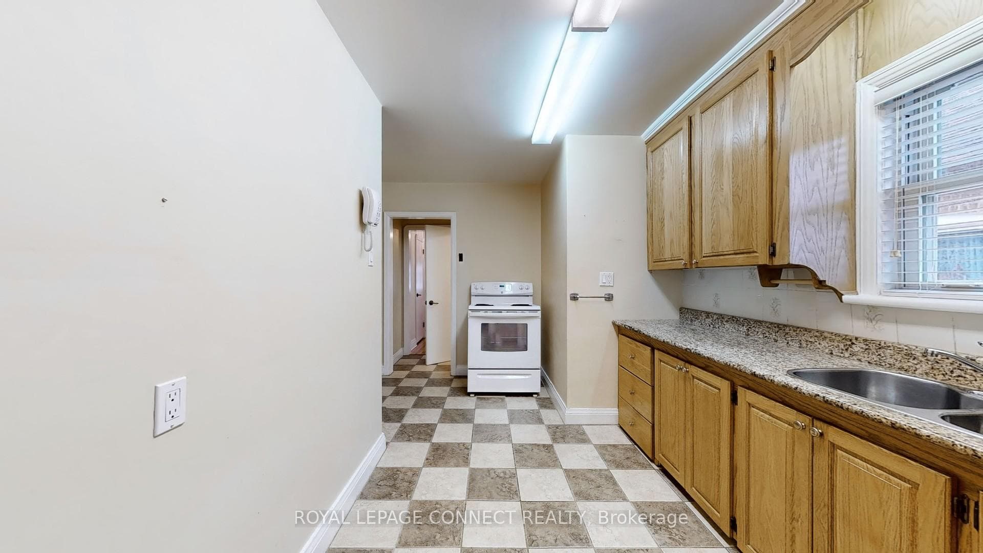 61 Yardley Avenue photo 13