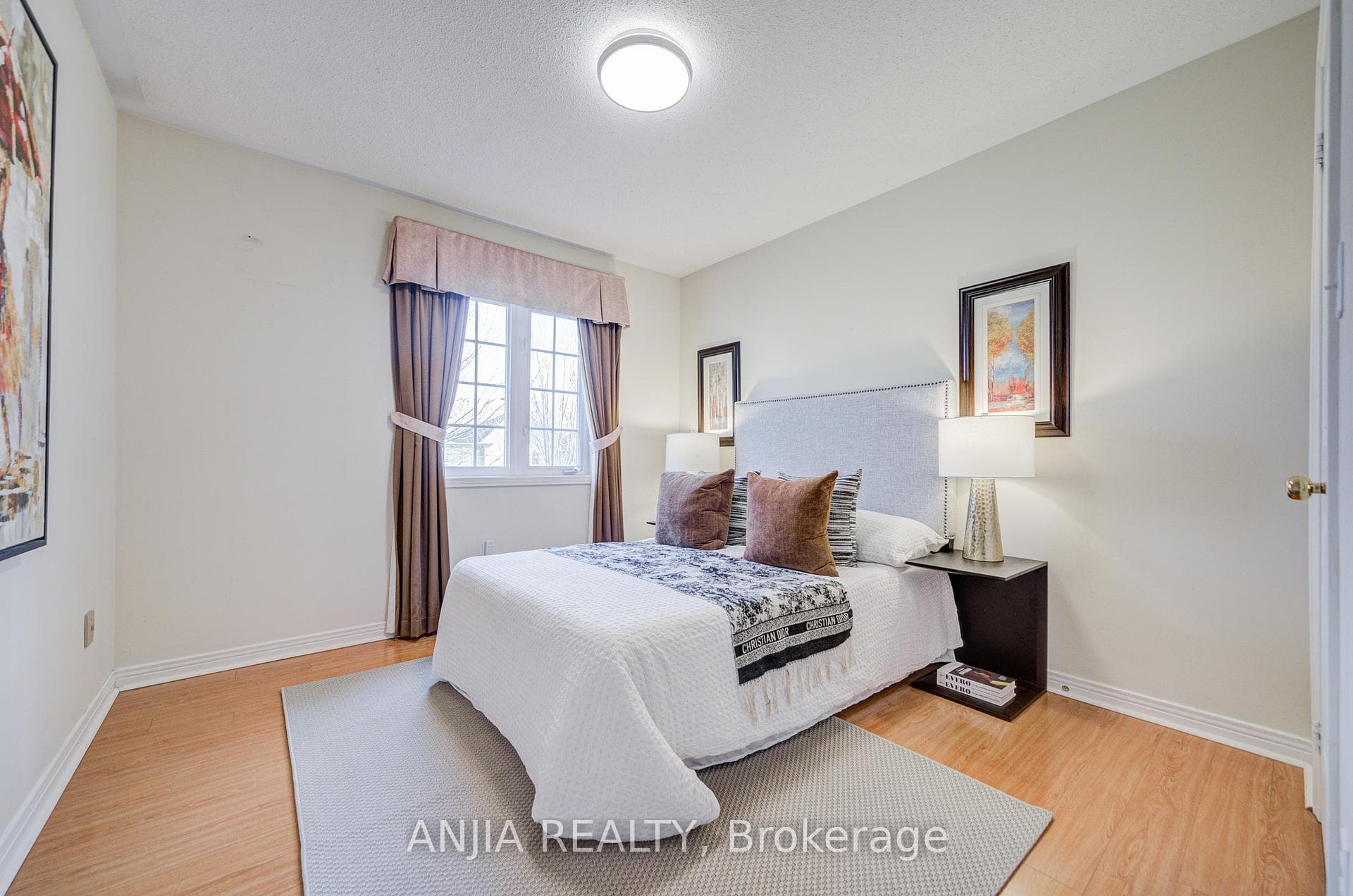 27 Larcastle Avenue photo 37